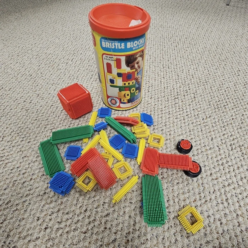Playskool #806 Bristle Blocks With Wheels Intermediate Set Vintage 1976 34 Piece